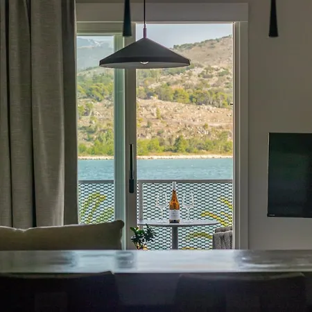 Chelmis Sea Front - Oceanis