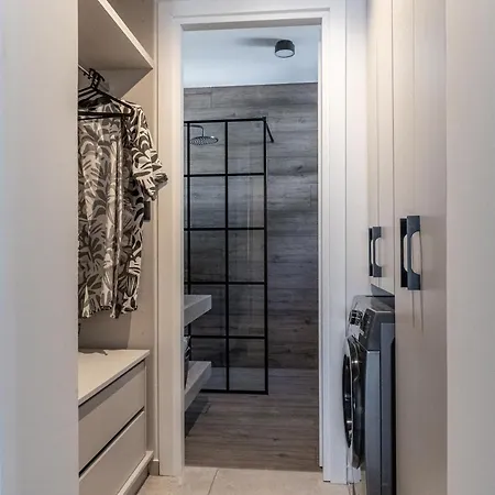 Chelmis Sea Front - Oceanis